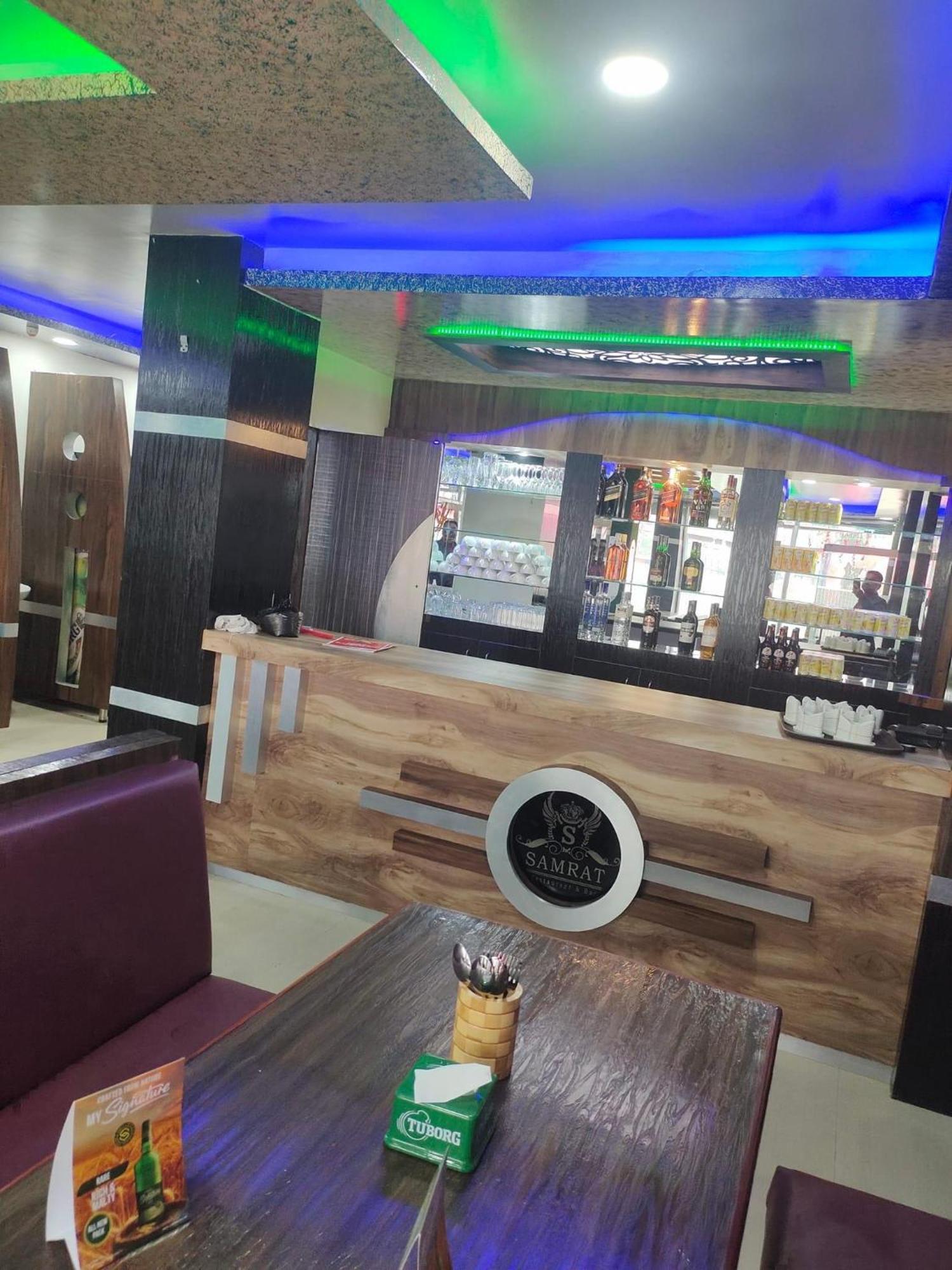 Hotel Samrat Inn Pvt Ltd Lahan Dış mekan fotoğraf